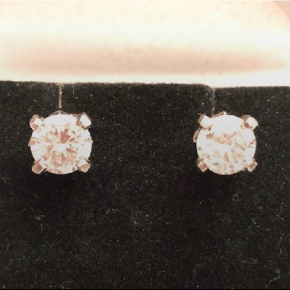 Diamond stud earrings